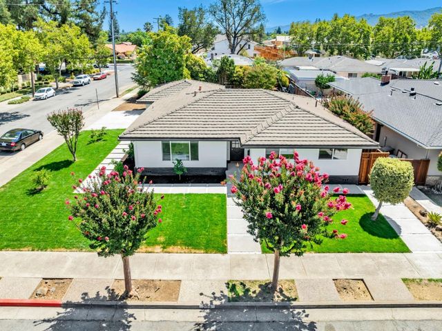 700 Eschenburg Drive, Gilroy, CA 95020