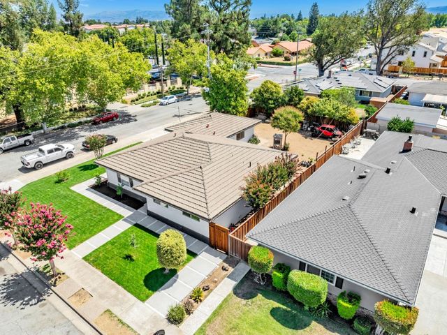 700 Eschenburg Drive, Gilroy, CA 95020