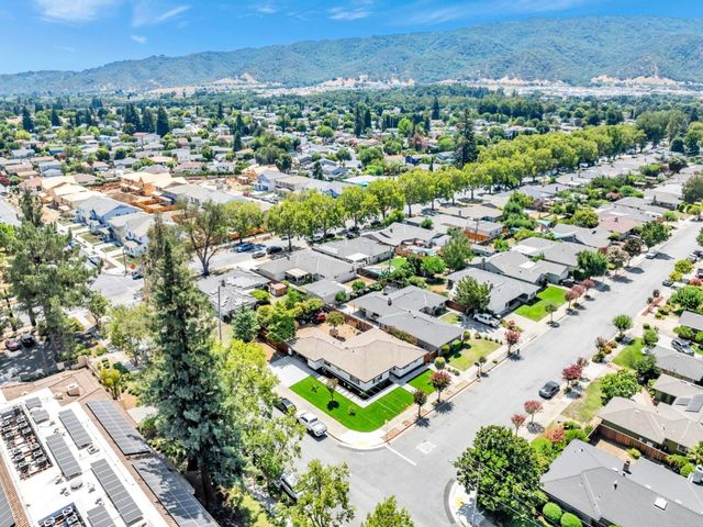 700 Eschenburg Drive, Gilroy, CA 95020