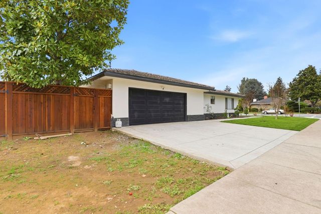 700 Eschenburg Drive, Gilroy, CA 95020