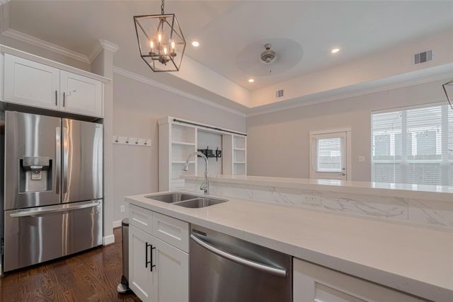 854 W 20th Street, Houston, TX 77008