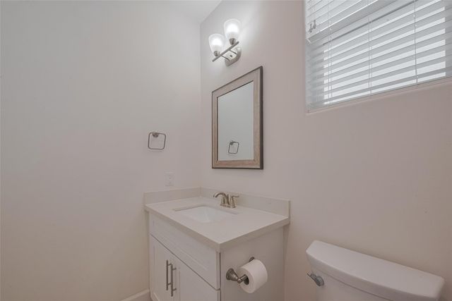 854 W 20th Street, Houston, TX 77008