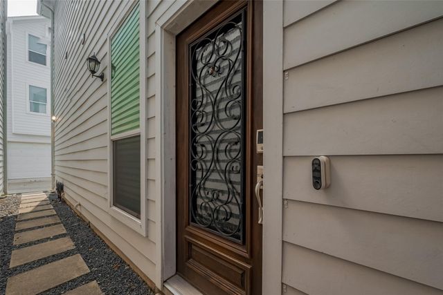 854 W 20th Street, Houston, TX 77008