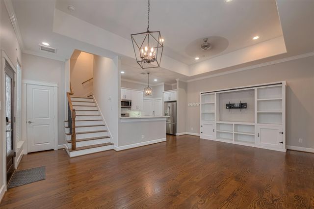 854 W 20th Street, Houston, TX 77008