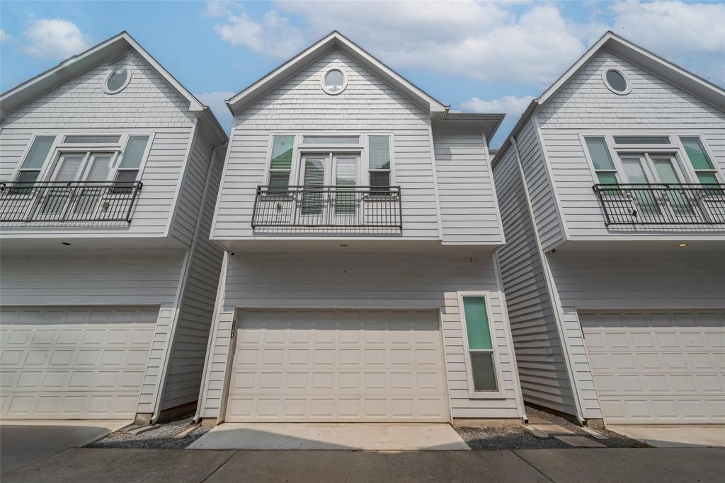 854 W 20th Street, Houston, TX 77008