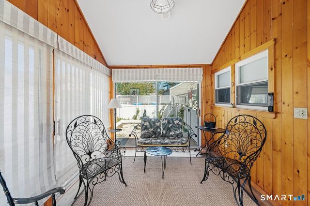 21 Brookside Circle, Wethersfield, CT 06109