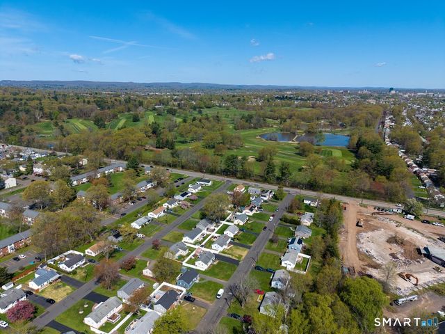 21 Brookside Circle, Wethersfield, CT 06109