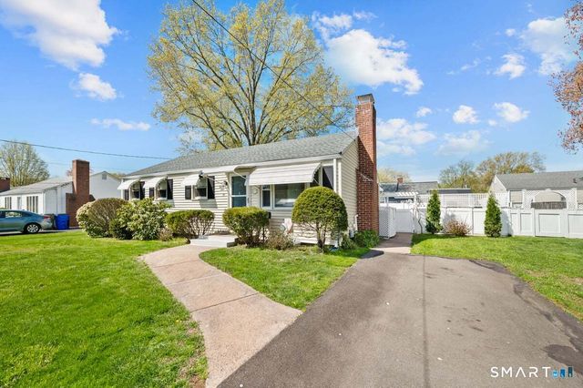 21 Brookside Circle, Wethersfield, CT 06109