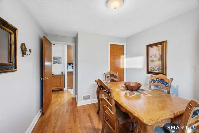21 Brookside Circle, Wethersfield, CT 06109
