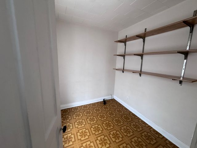 2454 W DIVERSEY Avenue 2, Chicago, IL 60647