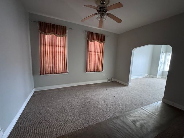 2454 W DIVERSEY Avenue 2, Chicago, IL 60647