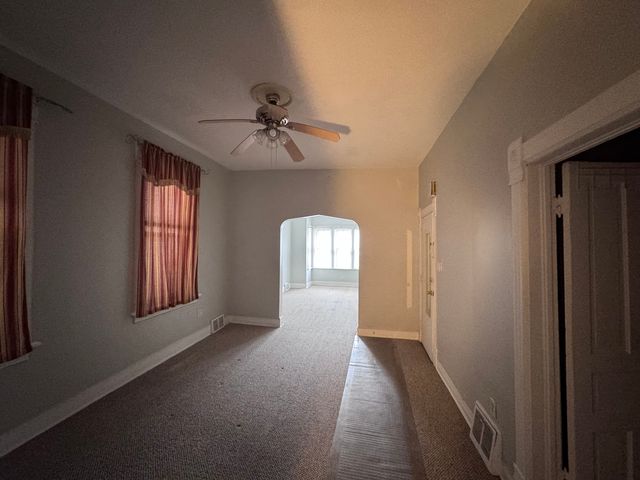2454 W DIVERSEY Avenue 2, Chicago, IL 60647