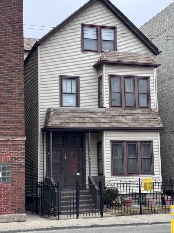2454 W DIVERSEY Avenue 2, Chicago, IL 60647