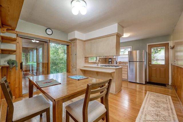 8801 Lakeview Road, Bloomington, MN 55438