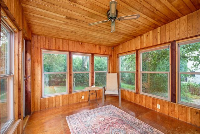 8801 Lakeview Road, Bloomington, MN 55438