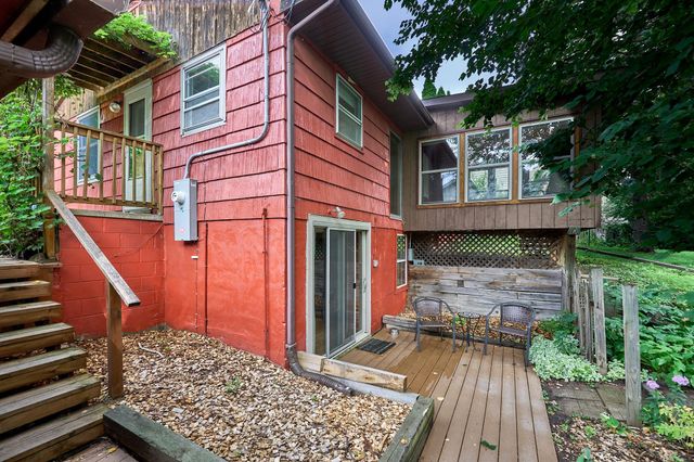 8801 Lakeview Road, Bloomington, MN 55438