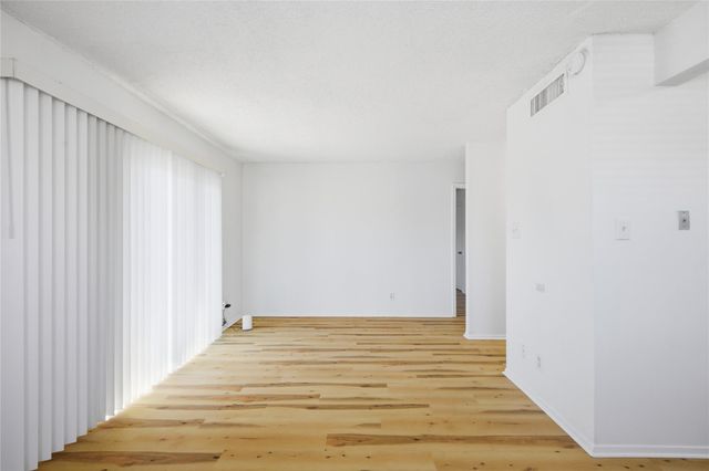 2705 Windswept CV 201, Austin, TX 78745