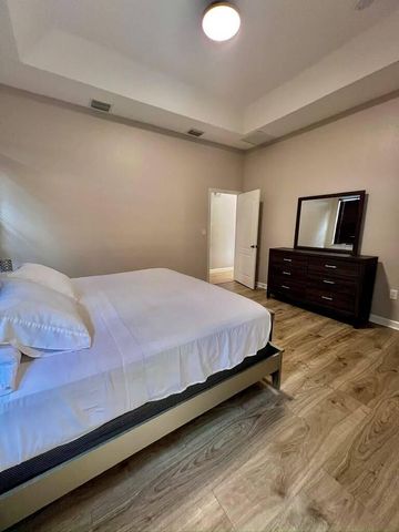 8874 NW 182ND Street, Hialeah, FL 33018