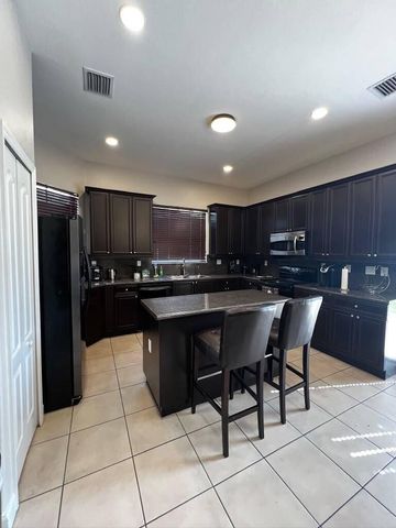 8874 NW 182ND Street, Hialeah, FL 33018
