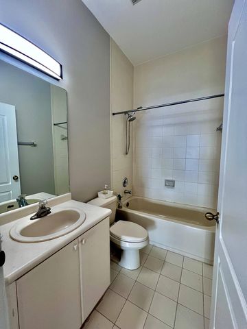 8874 NW 182ND Street, Hialeah, FL 33018