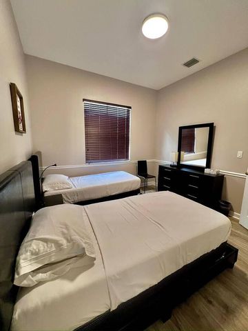 8874 NW 182ND Street, Hialeah, FL 33018