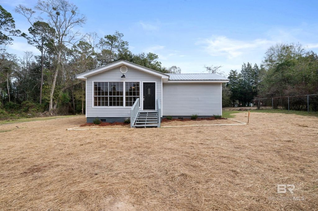 35780 Spring Road North, Stapleton, AL 36578