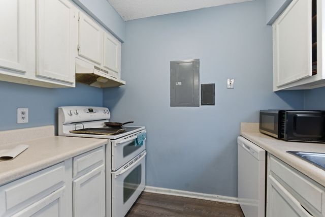 110 Elizabeths Ct, Antioch, TN 37013