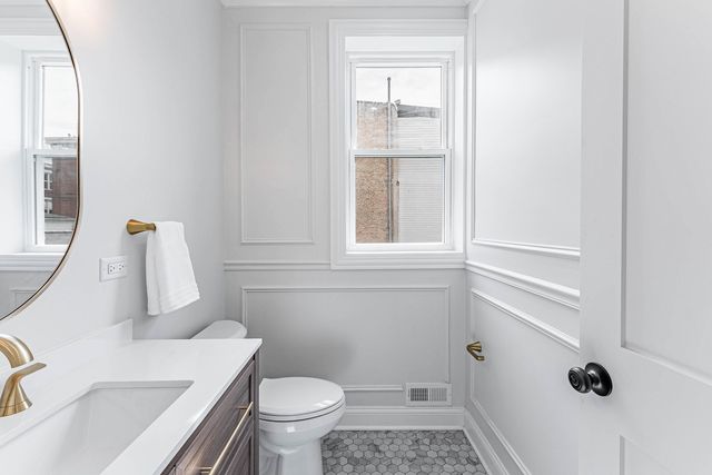 2421 W Flournoy Street 0, Chicago, IL 60612