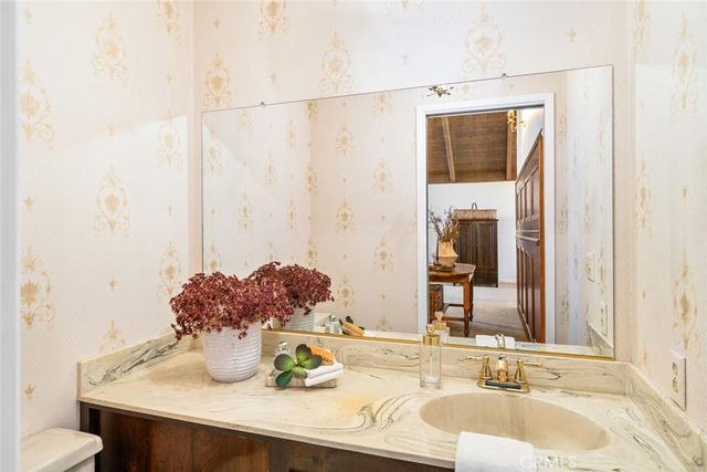 1041 Washington, Willows, CA 95988