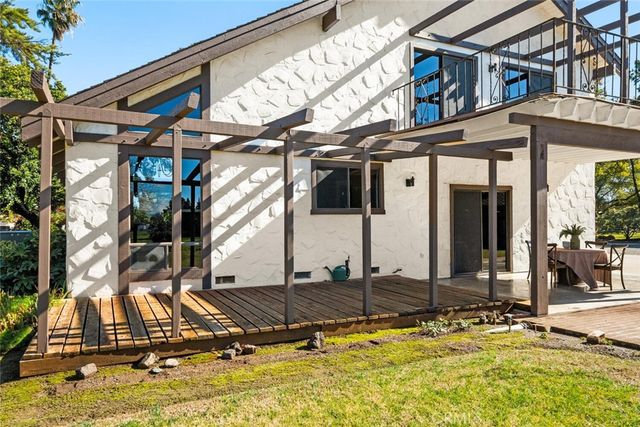 1041 Washington, Willows, CA 95988