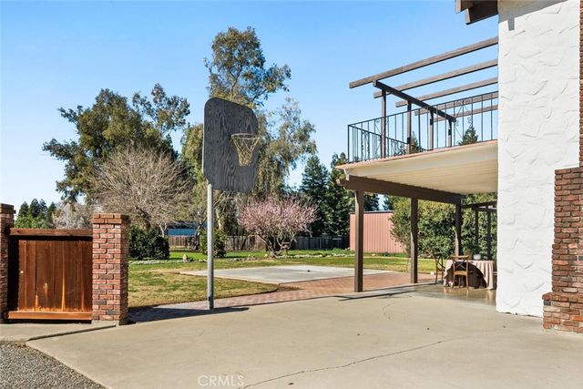 1041 Washington, Willows, CA 95988