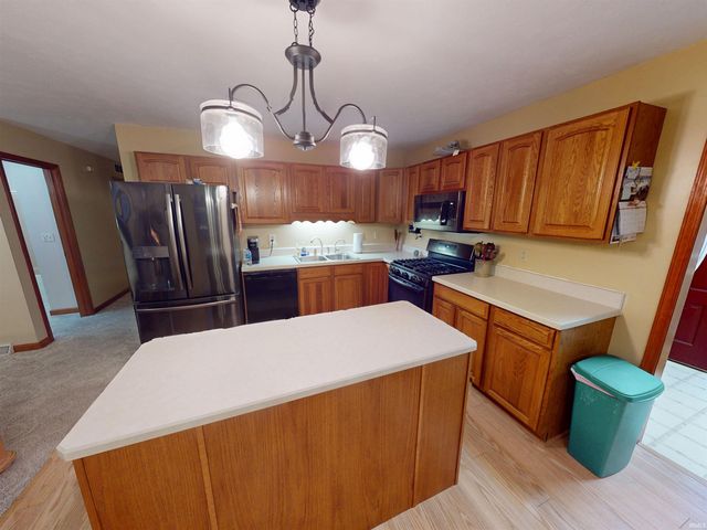 12702 N 1225 West Crossroads, Monticello, IN 47960