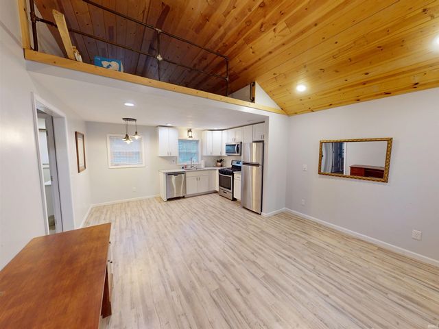 12702 N 1225 West Crossroads, Monticello, IN 47960