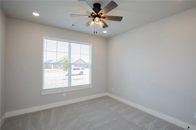 304 White Oak Street, Gentry, AR 72734