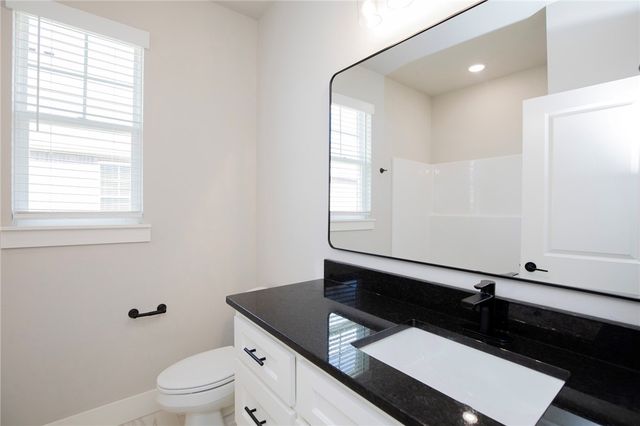 304 White Oak Street, Gentry, AR 72734