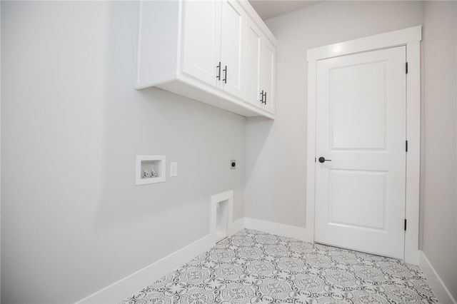 304 White Oak Street, Gentry, AR 72734