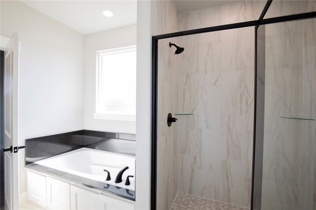 304 White Oak Street, Gentry, AR 72734