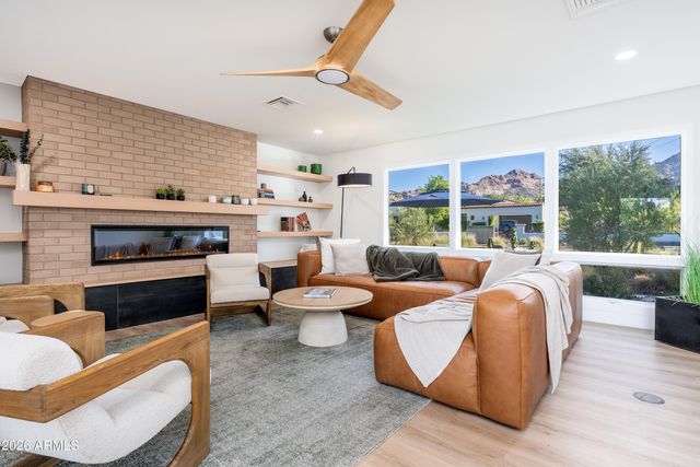 4643 E CALLE DEL MEDIO --, Phoenix, AZ 85018