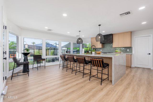 4643 E CALLE DEL MEDIO --, Phoenix, AZ 85018