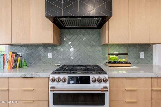 4643 E CALLE DEL MEDIO --, Phoenix, AZ 85018