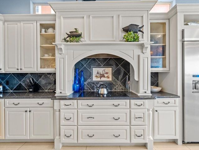 9550 W GULF BOULEVARD, Treasure Island, FL 33706