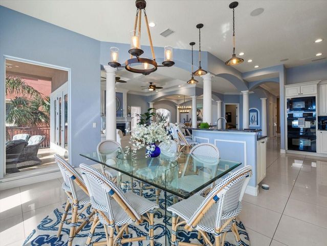 9550 W GULF BOULEVARD, Treasure Island, FL 33706