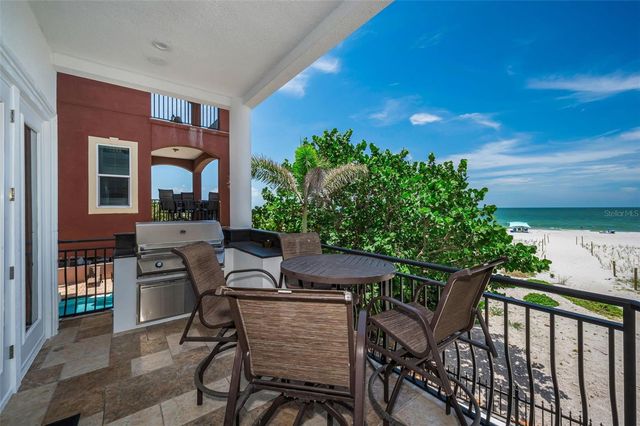 9550 W GULF BOULEVARD, Treasure Island, FL 33706