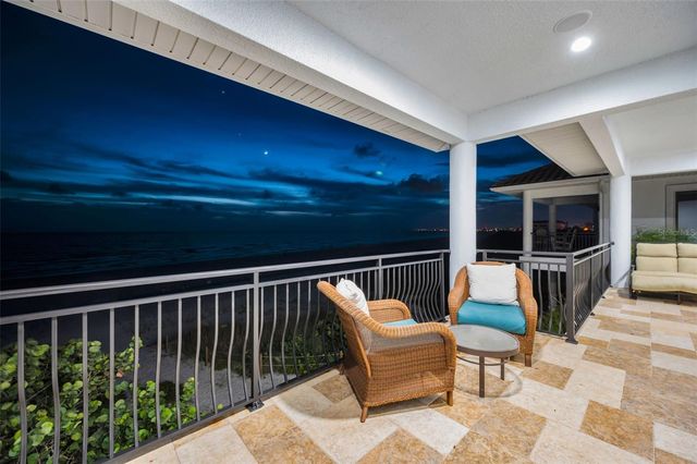 9550 W GULF BOULEVARD, Treasure Island, FL 33706