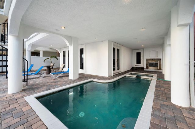 9550 W GULF BOULEVARD, Treasure Island, FL 33706