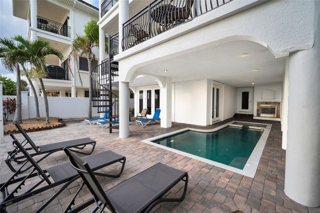 9550 W GULF BOULEVARD, Treasure Island, FL 33706