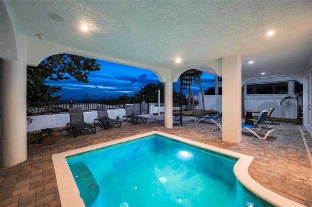 9550 W GULF BOULEVARD, Treasure Island, FL 33706