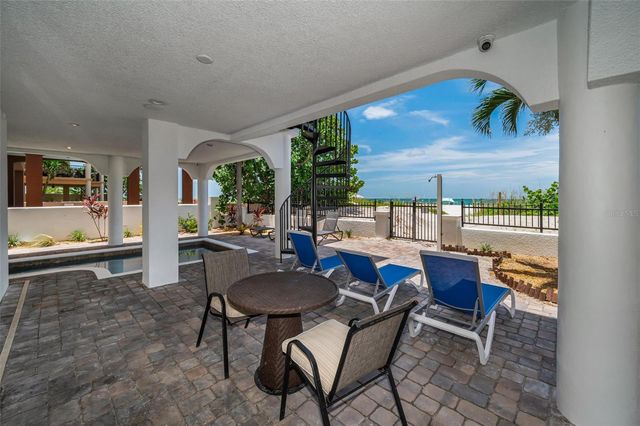 9550 W GULF BOULEVARD, Treasure Island, FL 33706