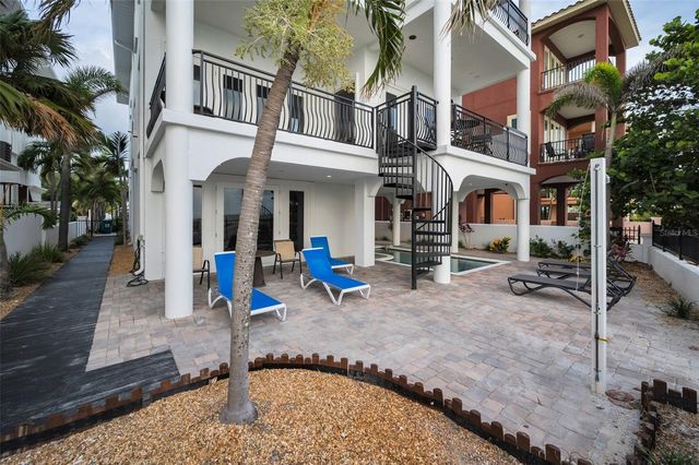 9550 W GULF BOULEVARD, Treasure Island, FL 33706