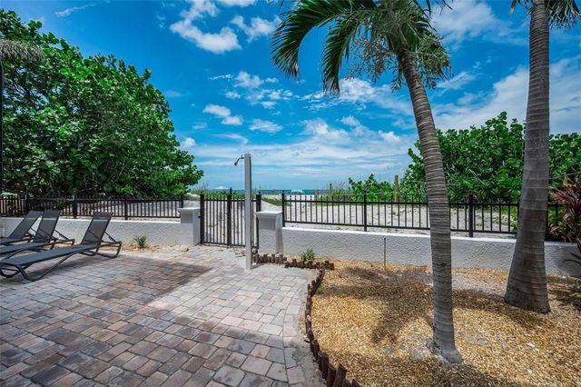 9550 W GULF BOULEVARD, Treasure Island, FL 33706